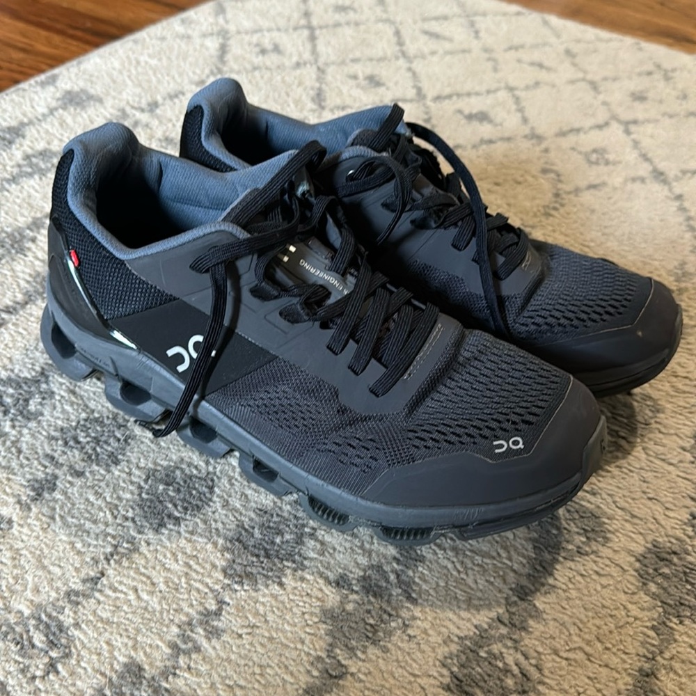 Men's ON tennishoes
